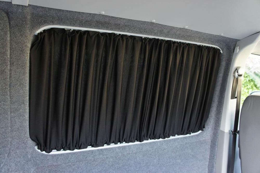 VW T5/T6 Curtain Kit - Left Centre not a Door (Blackout)