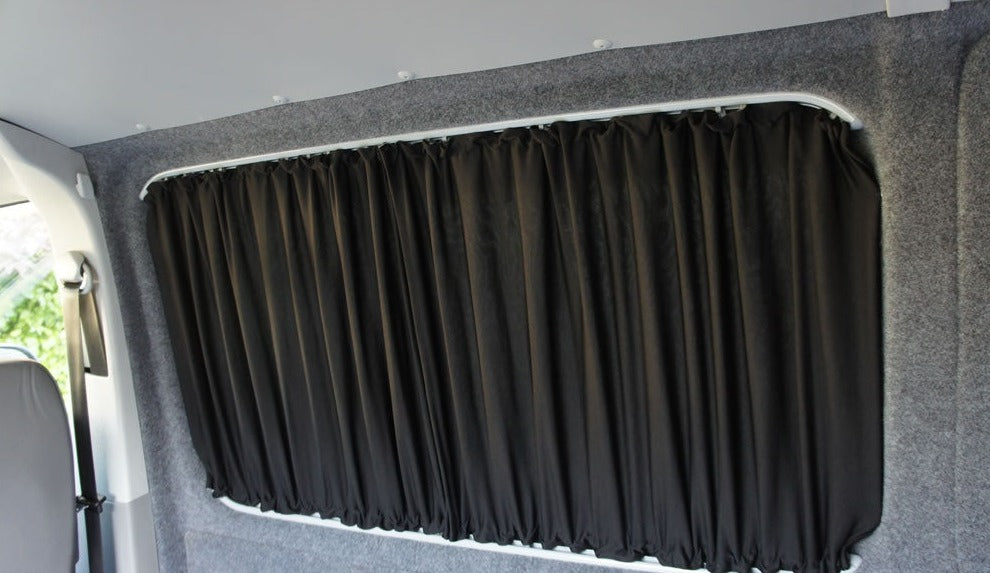 Kit de rideaux Ford Transit Custom 2013-2023 - Fenêtre droite centrale - Porte coulissante (Premium occultant)