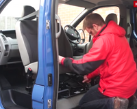 Video: Kiravans X82 (Vivaro / Trafic / Talento / NV300) Double Passenger Seat Swivel