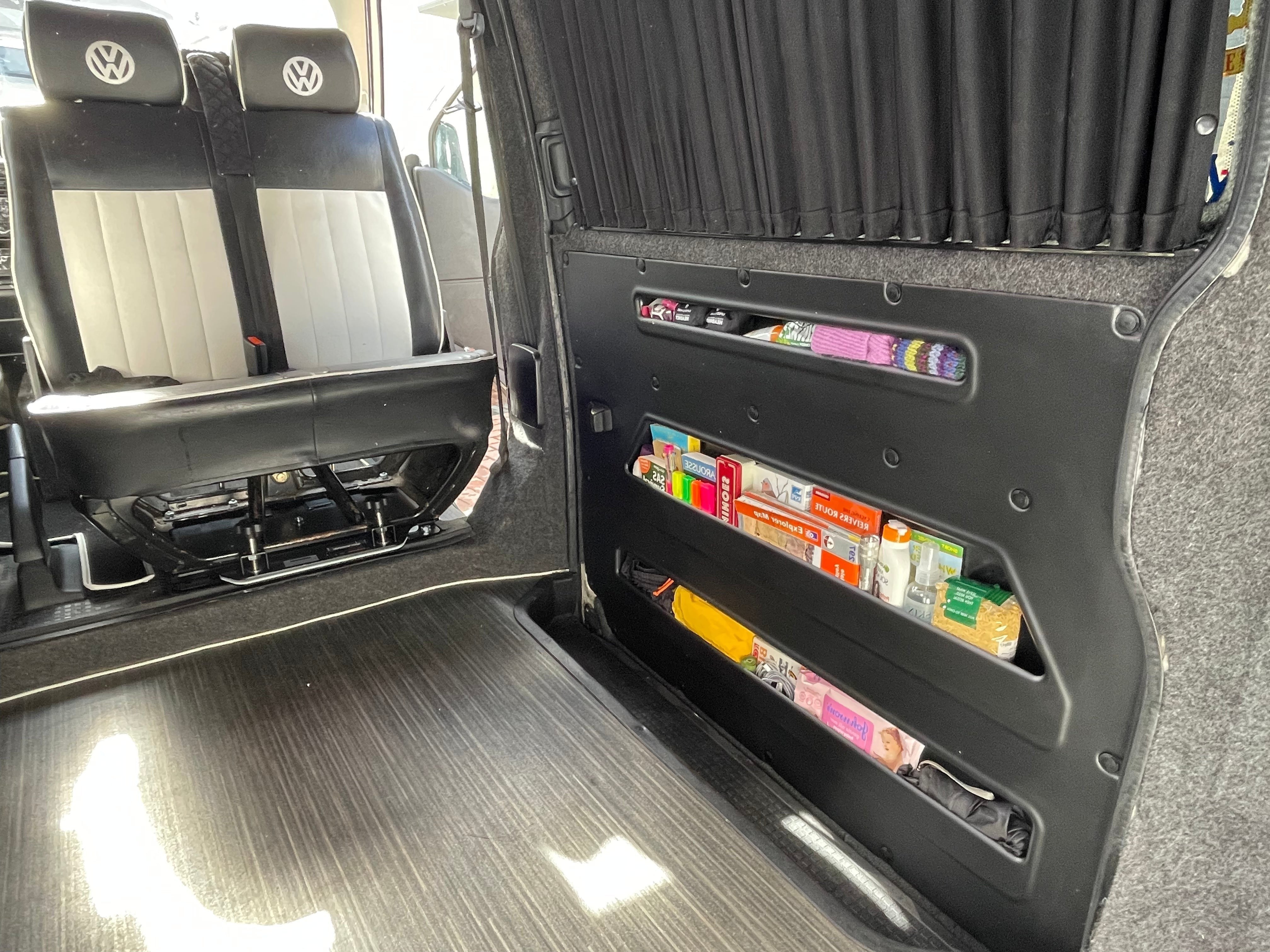 Kiravans VW T4 DoorStore - Libérez de l'espace supplémentaire dans vos portes coulissantes avec nos poches de rangement pour porte gauche et droite